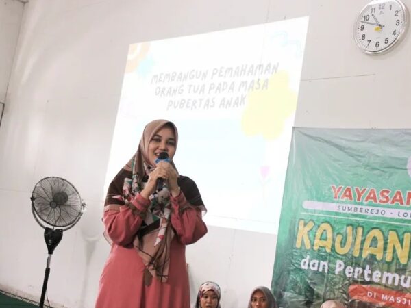 Kajian Parenting Membangun pemahaman orangtua pada masa Pubertas Anak Oleh Ning Mufidatul Munawaroh, S. Psi., M. Psi.