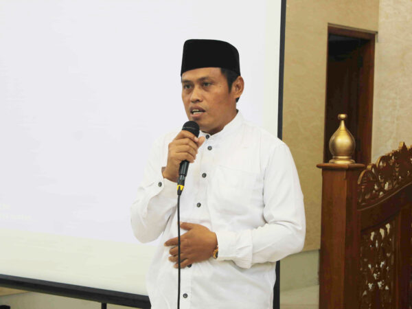 Kajian Parenting Oleh Prof. Dr. Abdul Muhid, M. Si. Wakil Rektor III UIN Sunan Ampel Surabaya